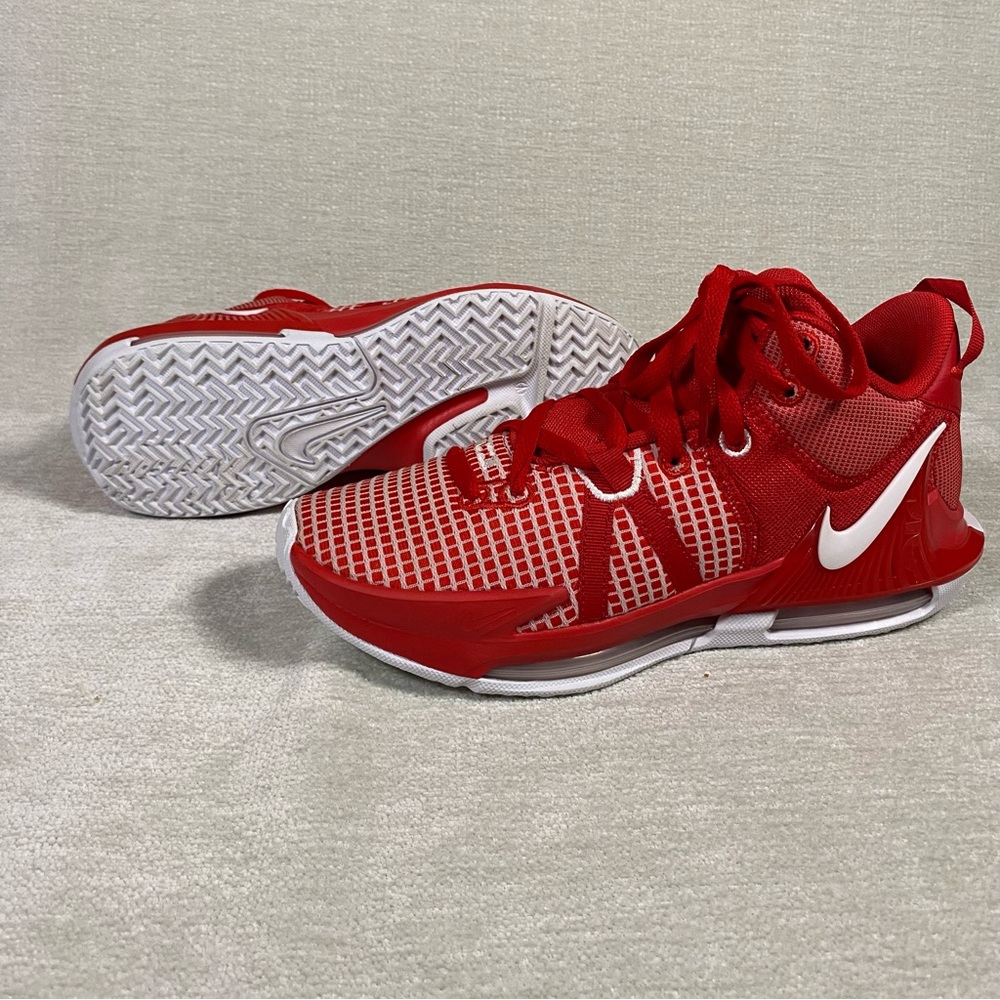 Size 7 - Nike Basketball LeBron Witness 7 TB University Red White DZ3299-600
